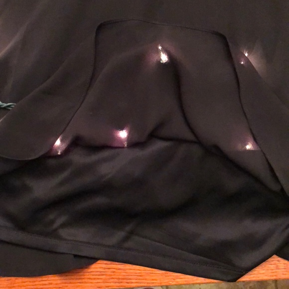 Little black dress with halter and open back - Picture 2 of 5